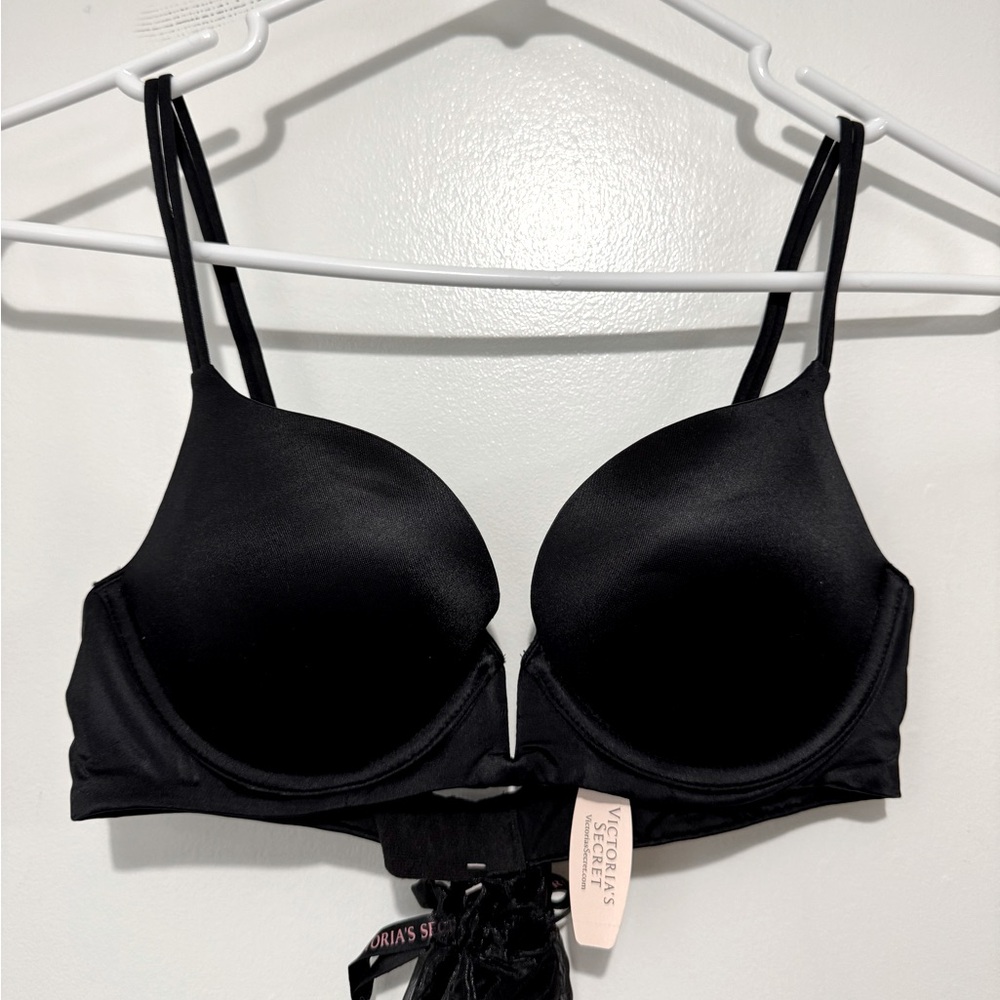 Victoria’s Secret 34B Very Sexy Push Up Bra Black